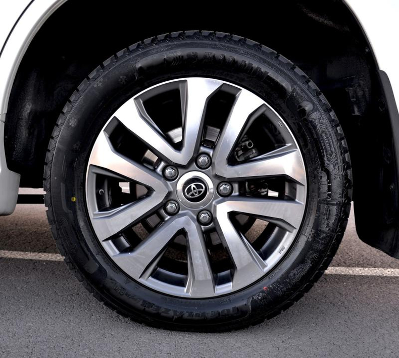 Toyota 4.6 AT 4WD (309 л.с.) Люкс MY (5 мест) Автомобили с пробегом Шымкент  