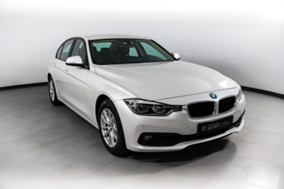 BMW 3 серия 320i AT (184 л. с.)