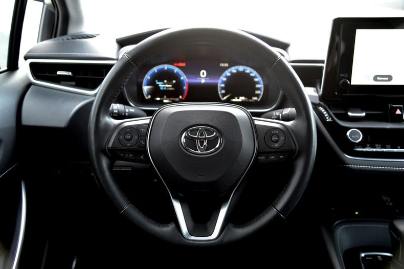 Toyota Corolla 1.6 CVT (122 л. с.) Престиж bi-tone Автомобили с пробегом Шымкент  