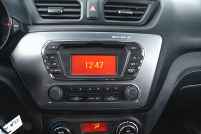 Kia Rio 1.6 6MT (123 л. с.)