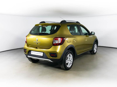 Renault Sandero Stepway 1.6 MT (82 л. с.)