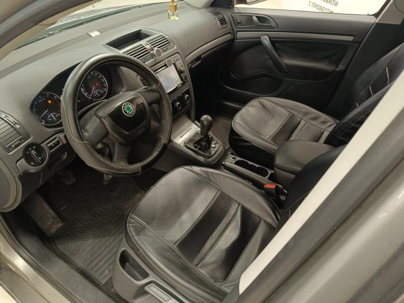 SKODA 1.6 MPI MT (102 л. с.) Ambition Твоё авто (Киров)