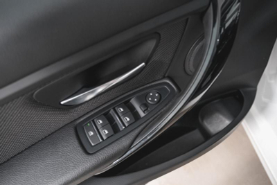 BMW 3 серия 320i AT (184 л. с.)