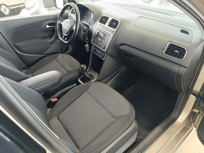 Volkswagen Polo 1.4 MT FWD (125 л.с.) TSI Highline Твоё авто (Киров)