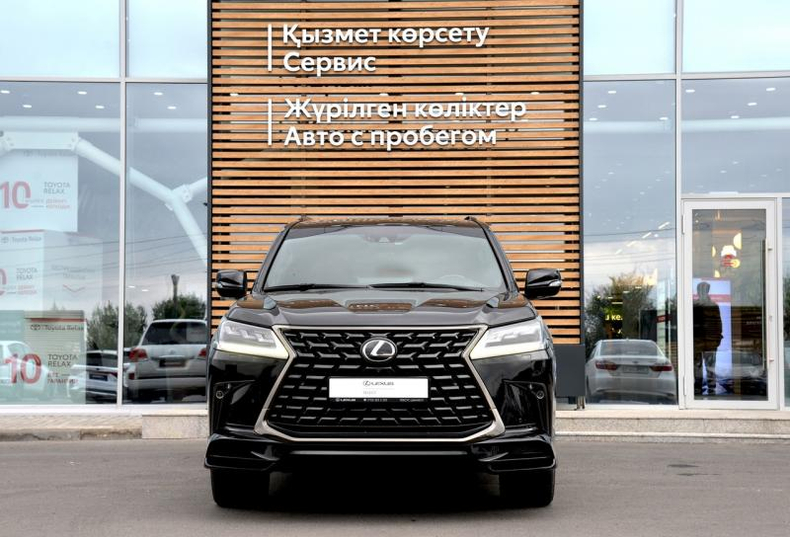 Lexus LX 570 5.7 AT (383 л.с.) 4WD BLACK VISION 7 м BR Автомобили с пробегом Шымкент  