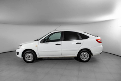 LADA Granta лифтбек 1.6 16кл MT (106 л. с.)