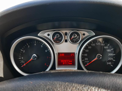 Ford Focus 1.6 MT (100 л. с.)