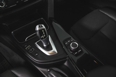 BMW 3 серия 320i AT (184 л. с.)