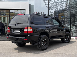 Toyota 4.2d AT 4WD (204 л.с.) TD Base <br>Тойота Центр Бишкек Бишкек