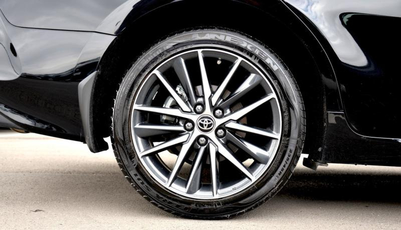 Toyota Camry 2.5 AT (206 л.с.) Престиж 4K Автомобили с пробегом Шымкент  