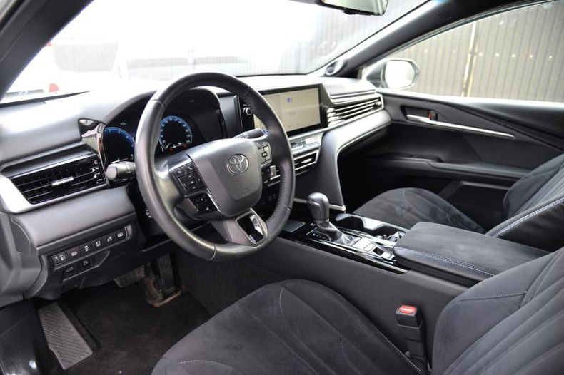 Toyota Camry 2.5 8AT FWD (204 л.с.) Люкс Автомобили с пробегом Шымкент  