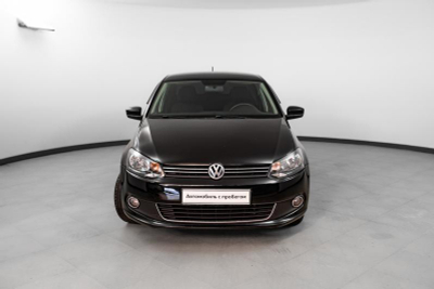 Volkswagen Polo 1.6 MT (105 л. с.)