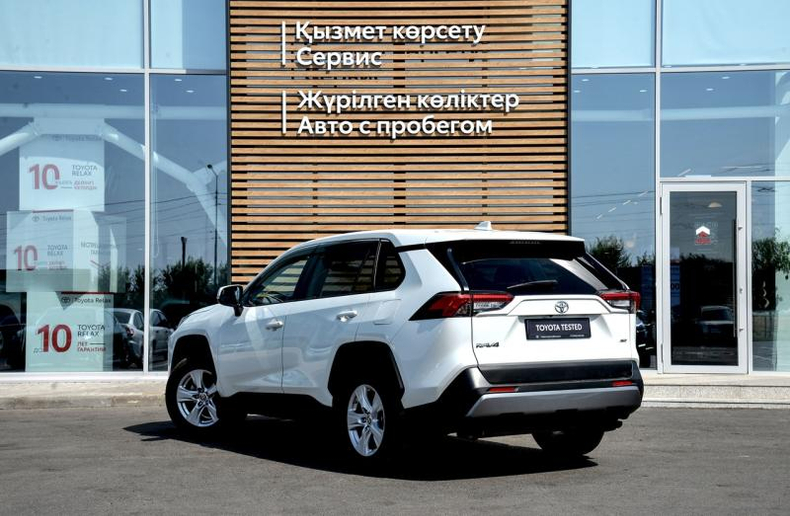Toyota RAV4 2.0 CVT 4WD (148 л.с.) Комфорт Автомобили с пробегом Шымкент  