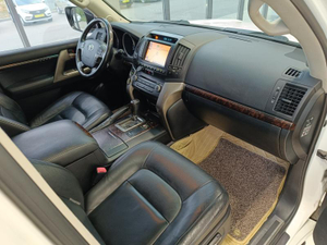 Toyota 4.5 TD 4WD AT (235 л. с.) Твоё авто (Киров)