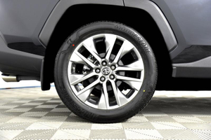 Toyota RAV4 2.5 AT FWD (199 л.с.) Люкс 2,5 87 Автомобили с пробегом Шымкент  