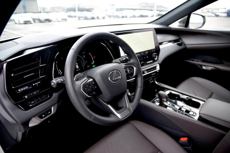 Lexus 2.5h CVT 4WD (250 л.с.) F SPORT DESIGN Автомобили с пробегом Шымкент  