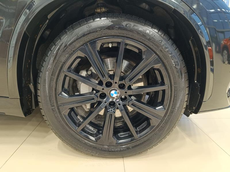 BMW Новый X5 3.0d AT 4WD (265 л.с.) 30d xDrive40i M Sport Твоё авто (Киров) Киров