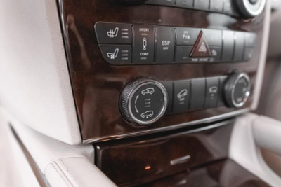 Mercedes-Benz GL-класс 500 5.5 AT (388 л.с.) 4WD
