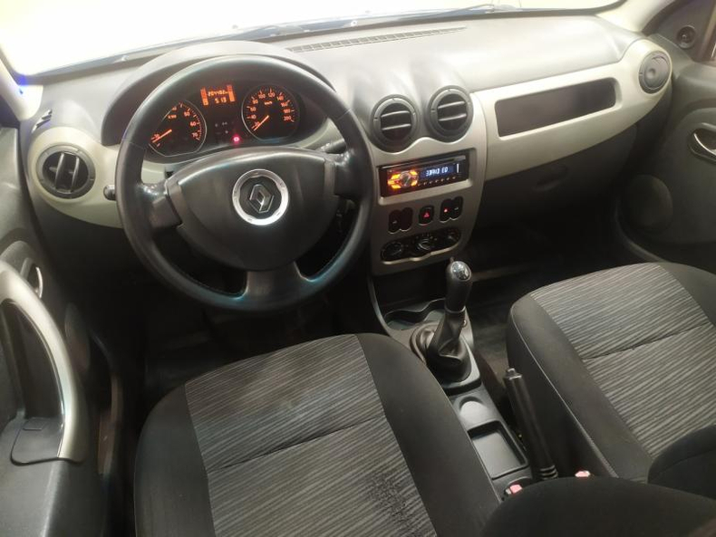 Renault 1.6 MT (84 л. с.) Твоё авто (Киров)