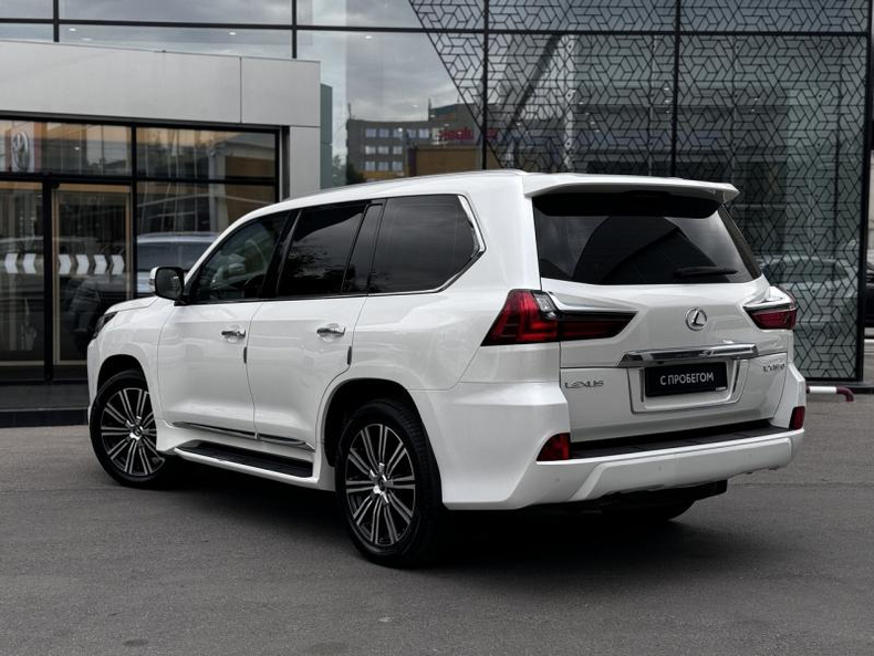 Lexus LX 570 5.7 AT (383 л.с.) 4WD Luxury+ <br>Тойота Центр Бишкек Бишкек