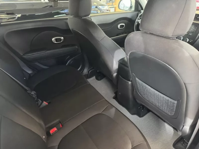 Kia Soul 1.6 AT (124 л.с.) Авто Люкс KIA Севастополь