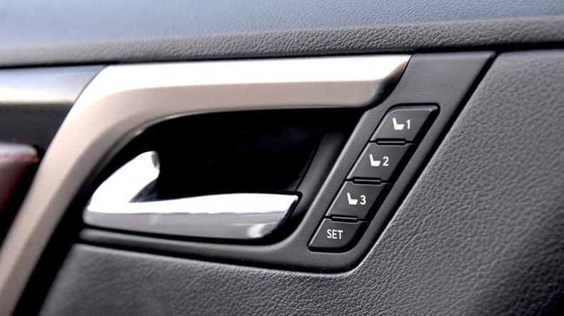 Lexus New RX 2.0 AT 4WD (238 л.с.) 300 Executive Автомобили с пробегом Шымкент  