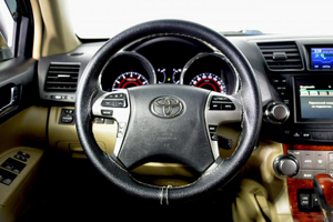 Toyota 3.5 AT 4WD (273 л. с.) Автомобили с пробегом Шымкент  