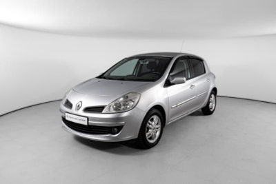 Renault Clio 1.6 AT (111 л. с.)