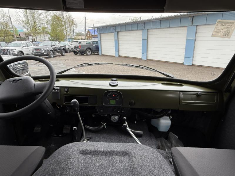 УАЗ Двухрядная кабина с бортом 2.7 Бензин 5МКП 4х4, ЕВРО-5 Стандарт без ABS Интерпартнер Ижевск