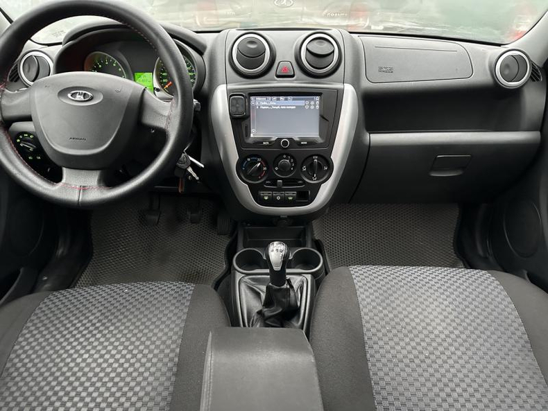 LADA (ВАЗ) Granta седан 1.6 MT FWD (106 л.с.) 16кл Luxe  Твоё авто (Йошкар-Ола)