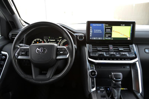 Toyota Land Cruiser 300 3.4 AT 4WD (415 л.с.) Премиум + Автомобили с пробегом Шымкент  