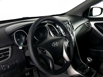 Hyundai i30 1.6 MT (130 л. с.)