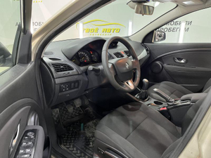 Renault 1.6 MT (110 л. с.) Expression Твоё авто (Йошкар-Ола)