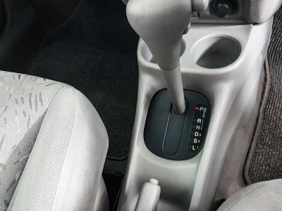 Mazda Demio 1.3 AT (83 л. с.)