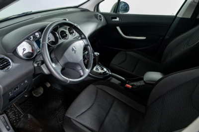 Peugeot 408 1.6 THP AT (150 л. с.)