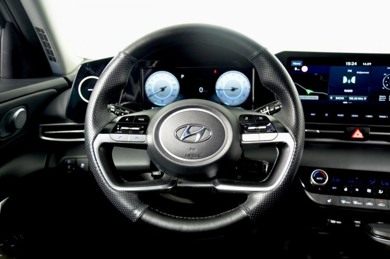 Hyundai Новая Elantra 1.6 6AT FWD (128 л.с.) MPI Elegance Автомобили с пробегом Шымкент  