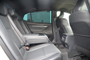 Toyota Camry 2.5 8AT FWD (204 л.с.) Люкс Автомобили с пробегом Шымкент  