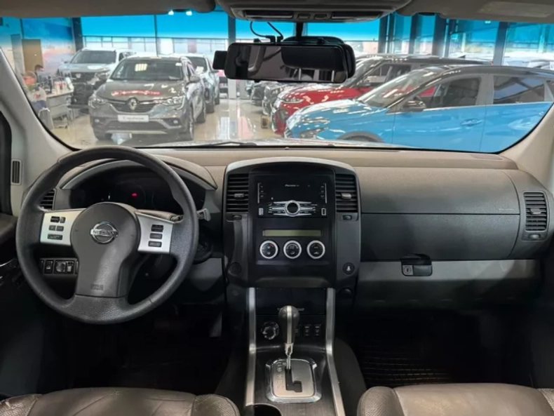 Nissan 2.5d AT (190 л.с.) 4WD Авто Люкс KIA Севастополь