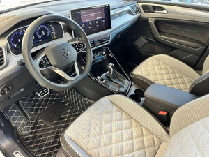 Volkswagen 2.0 AMT 4WD (220 л.с.) Авто Люкс KIA Севастополь