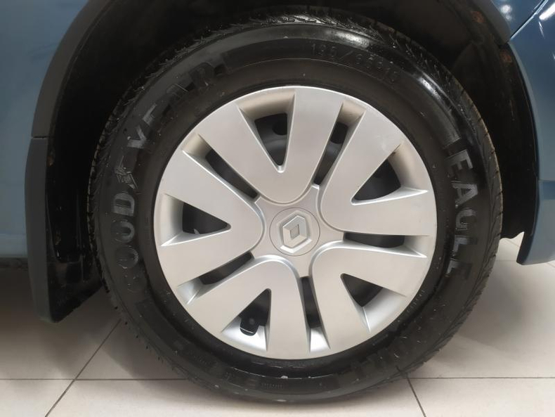 Renault 1.6 MT (84 л. с.) Твоё авто (Киров)