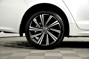 Toyota Corolla 1.6 CVT (122 л. с.) Престиж Автомобили с пробегом Шымкент  