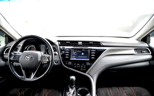 Toyota Camry 2.0 CVT FWD (150 л.с.) Элеганс Автомобили с пробегом Шымкент  