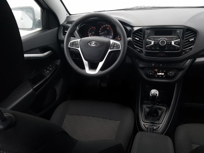 LADA Vesta SW 1.6 MT (106 л.с.)