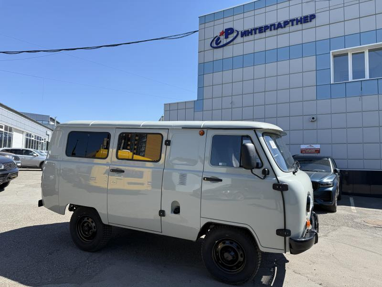 УАЗ Комби 7 мест 2.7 Бензин 5МКП 4х4, ЕВРО-5 Стандарт без ABS Интерпартнер Ижевск