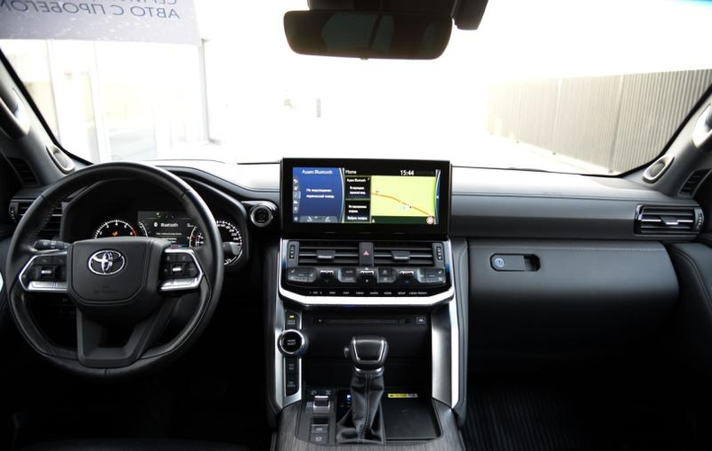 Toyota Land Cruiser 300 3.4 AT 4WD (415 л.с.) Премиум + Автомобили с пробегом Шымкент  