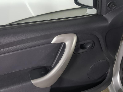 Renault Logan 1.6 MT (84 л. с.)