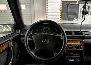 Mercedes-Benz E 230 AT (132 л. с.) ORBIS AUTO г. Алматы