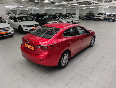 Mazda 3 1.5 AT (120 л.с.)