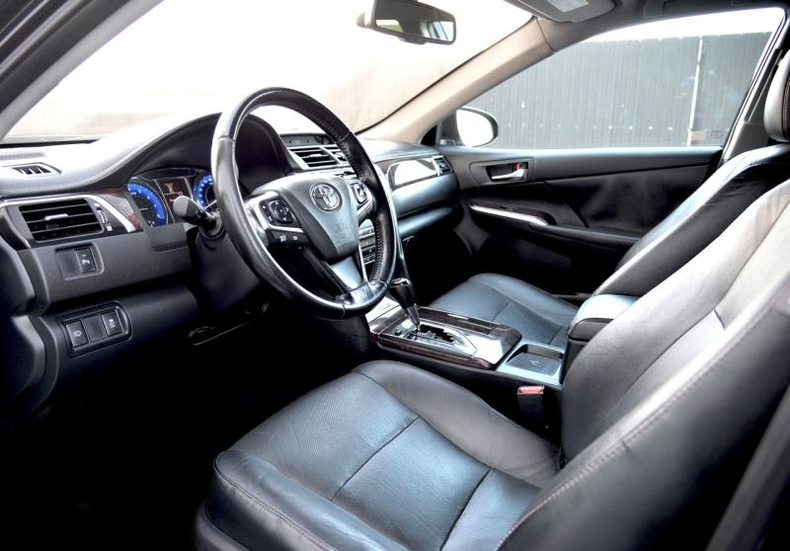 Toyota 2.5 AT (181 л.с.) Люкс Автомобили с пробегом Шымкент  