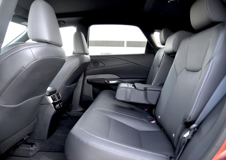 Lexus 2.4h AT AWD (371 л.с.) Luxury Автомобили с пробегом Шымкент  